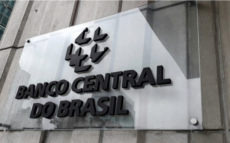 Banco Central exige a certificação de promotores correspondentes